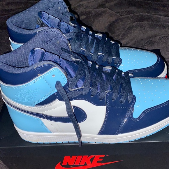 Jordan 1 Patent WMNS Edition. 11.5 men-13.5 women’s